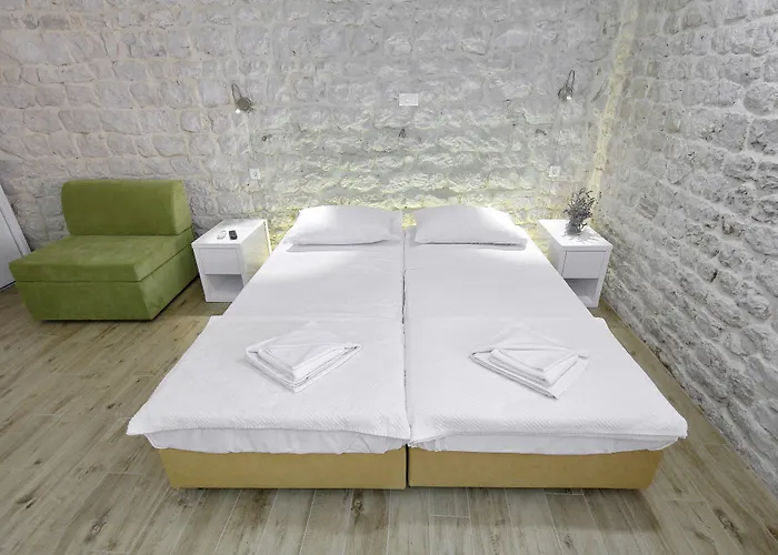 Konukevi Idassa Atrium 4*