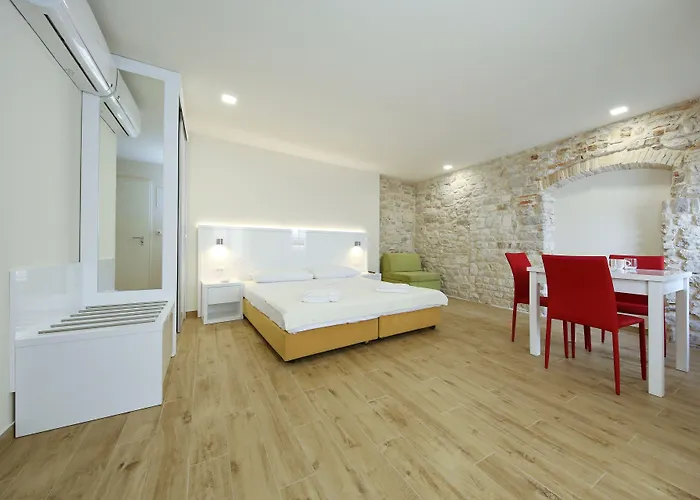 Πανσιόν Idassa Atrium