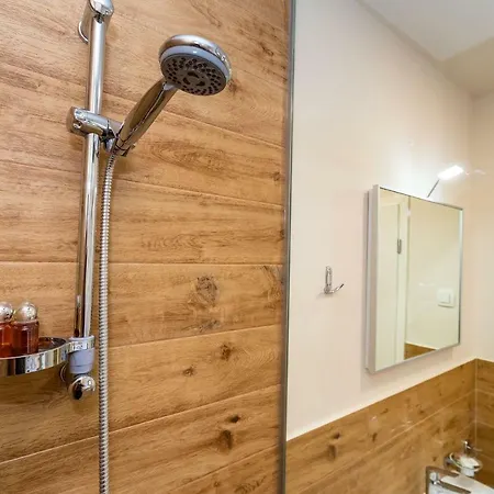 Idassa Atrium Vendégház 4*